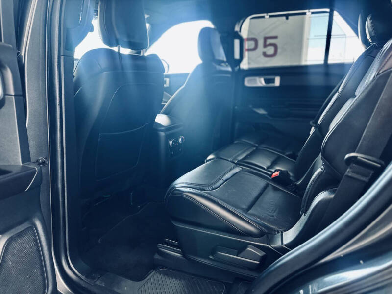 2020 Ford Explorer Platinum
