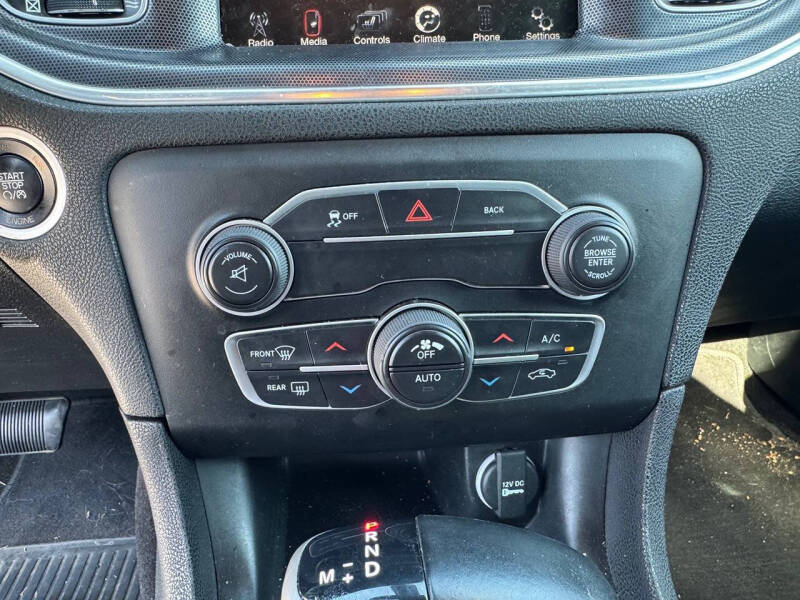 2015 Dodge Charger SXT