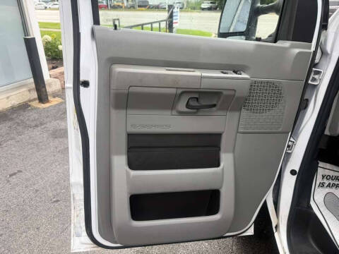 2024 Ford E-Series