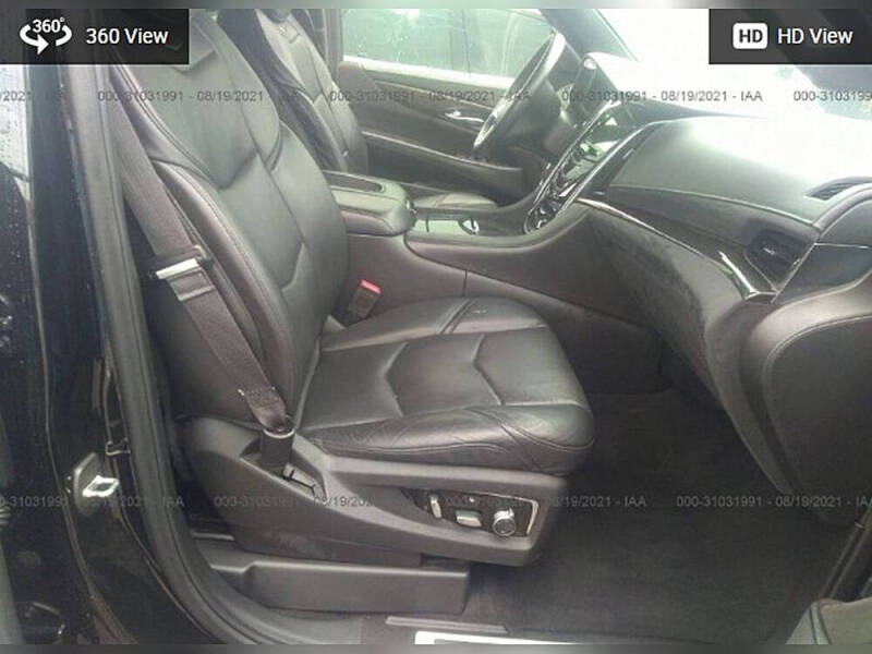 2016 Cadillac Escalade Platinum