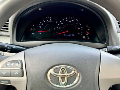 2011 Toyota Camry LE