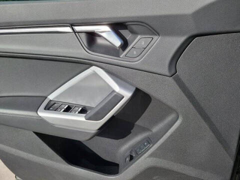 2024 Audi Q3 quattro S line Premium 45 TFSI