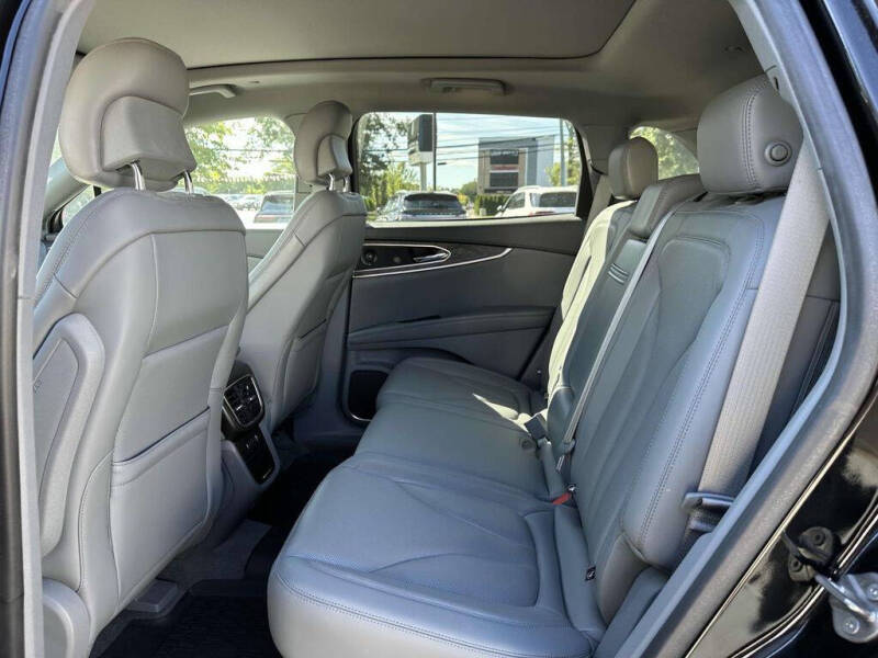 2019 Lincoln Nautilus Reserve