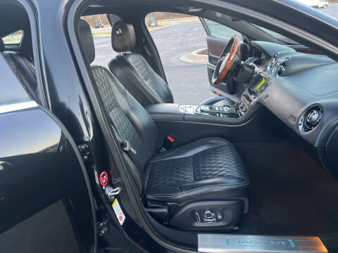 2016 Jaguar XJL Portfolio