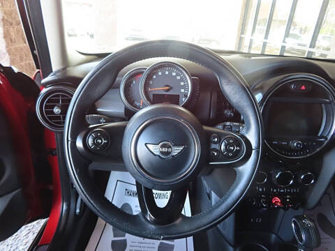 2017 MINI Hardtop 4 Door Cooper