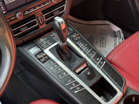 2020 Porsche Macan