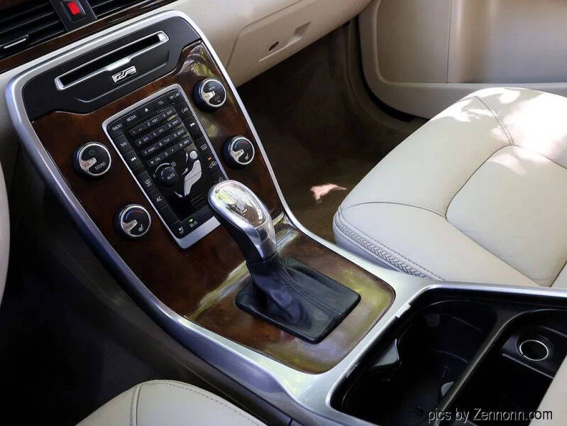 2013 Volvo XC70
