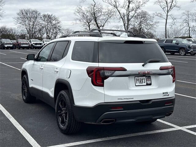 2022 GMC Acadia AT4