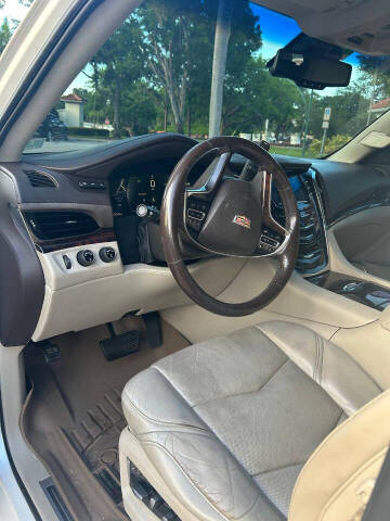 2015 Cadillac Escalade Luxury