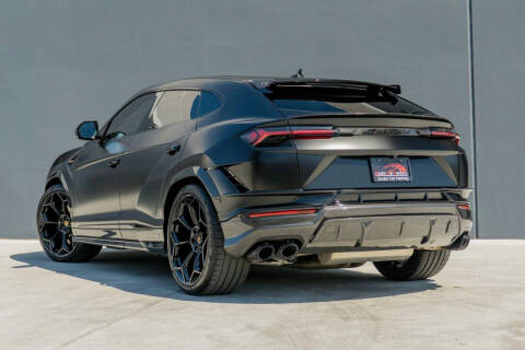 2024 Lamborghini Urus Performante