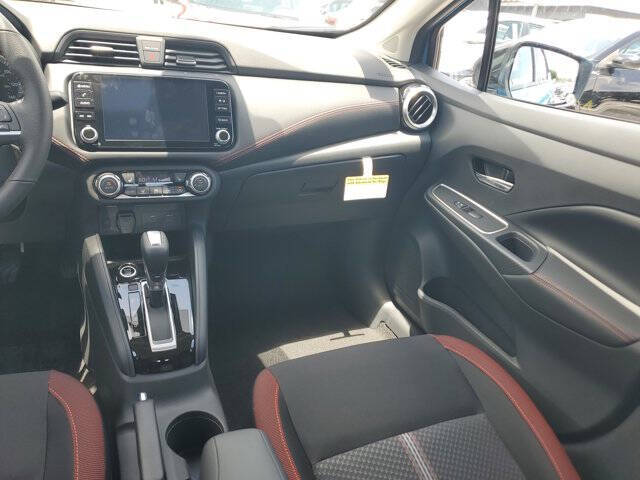 2025 Nissan Versa SR