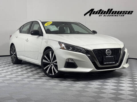 2022 Nissan Altima for sale at Auto House of Bloomington in Bloomington IL