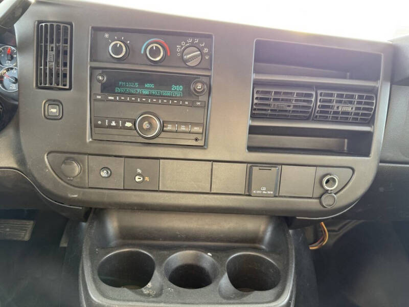 2016 GMC Savana 2500