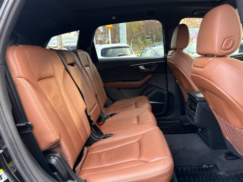 2022 Audi Q7 quattro Premium Plus 55 TFSI