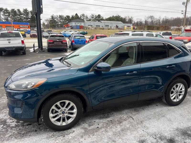 2020 Ford Escape SE