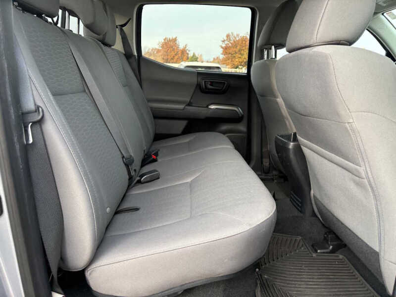 2018 Toyota Tacoma SR5 V6