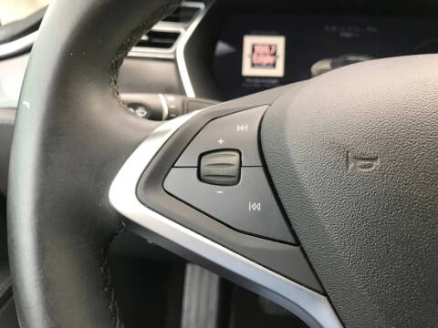 2015 Tesla Model S 70D