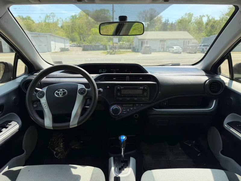 2014 Toyota Prius c