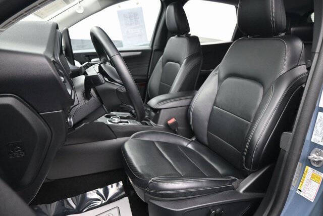 2025 Ford Escape Platinum