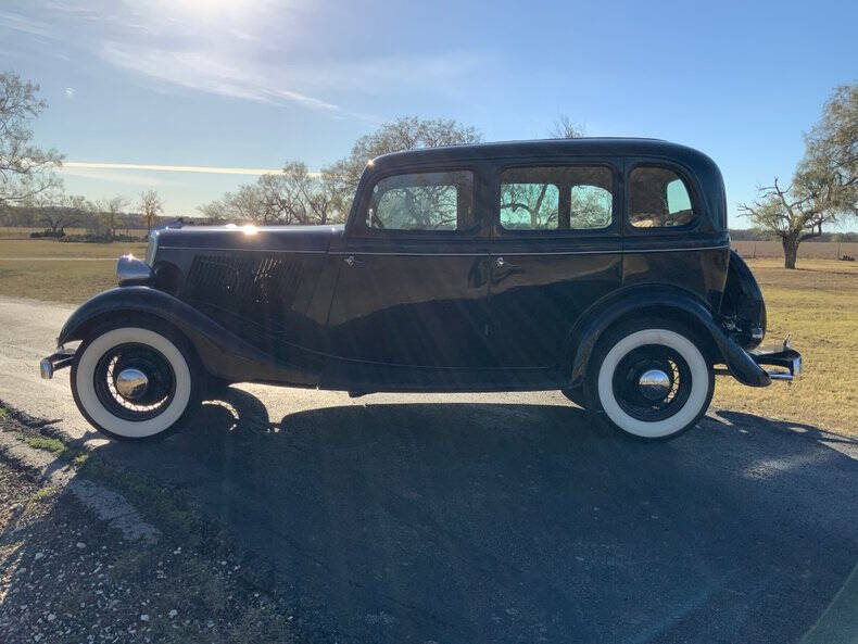 1934 Ford Tudor