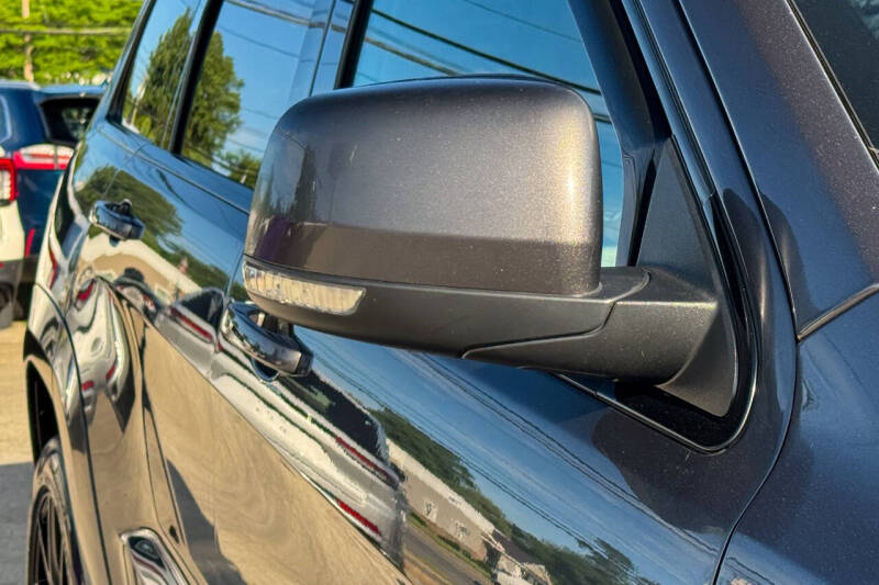 2021 Jeep Grand Cherokee SRT