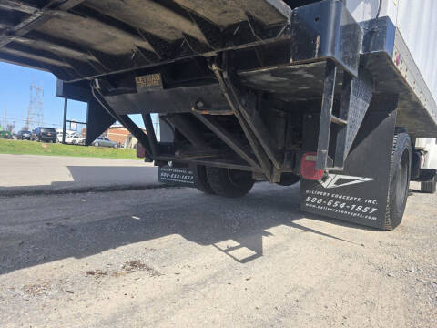 2000 Freightliner FL60