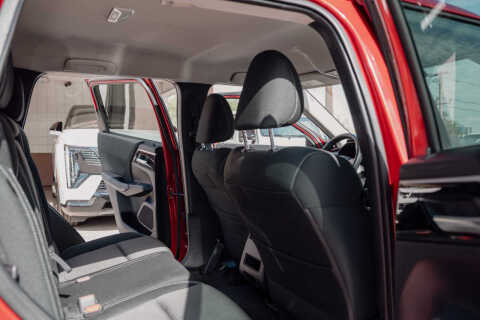 2022 Mitsubishi Outlander ES