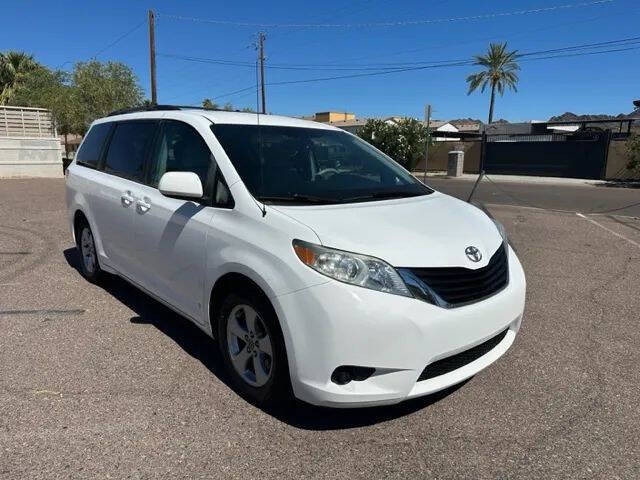 2012 Toyota Sienna