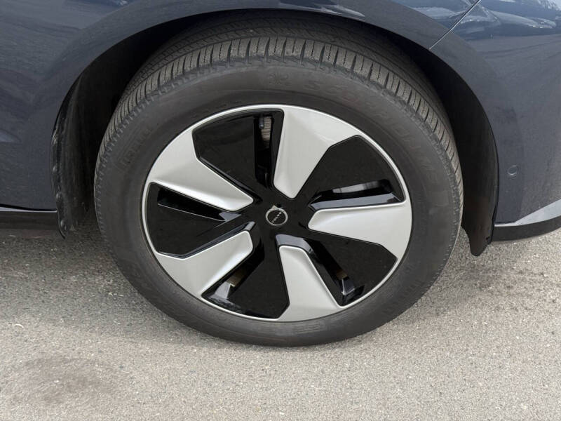2025 Volvo EX90 Twin Plus 7P