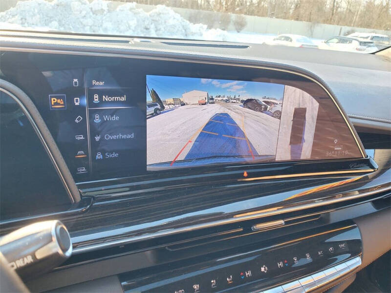 2022 Cadillac Escalade Sport