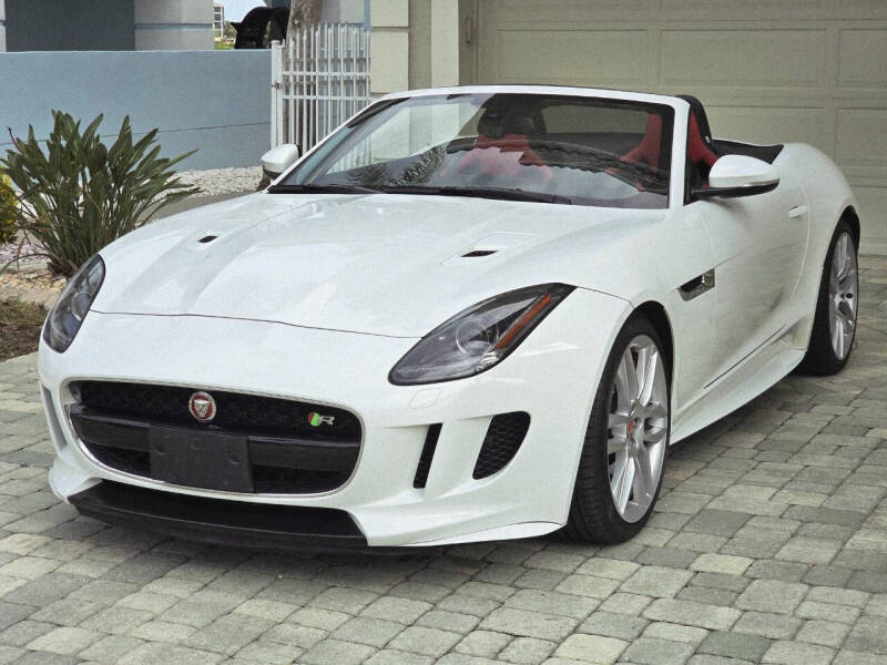2016 Jaguar F-TYPE R