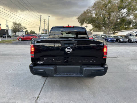 2023 Nissan Frontier S