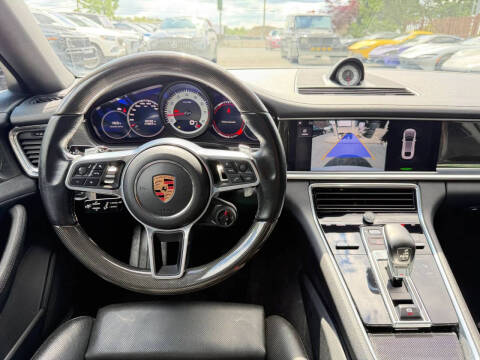 2018 Porsche Panamera