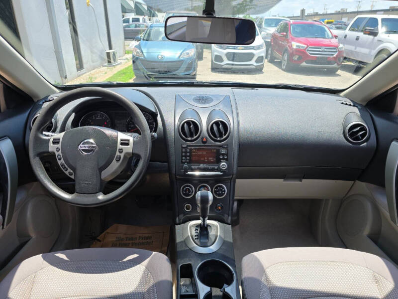 2011 Nissan Rogue SV