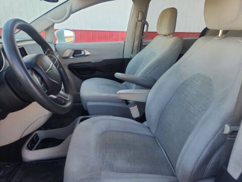 2017 Chrysler Pacifica Hybrid Touring Plus