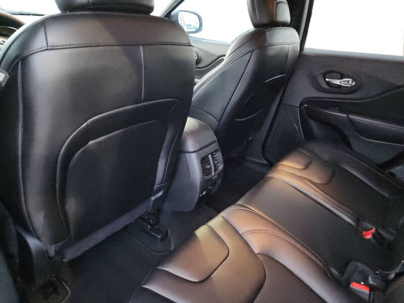 2022 Jeep Cherokee Trailhawk