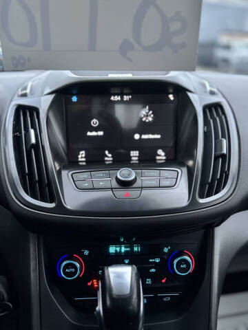 2017 Ford C-MAX Energi SE