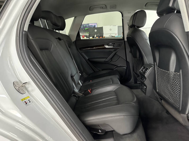 2019 Audi Q5 quattro Premium 45 TFSI