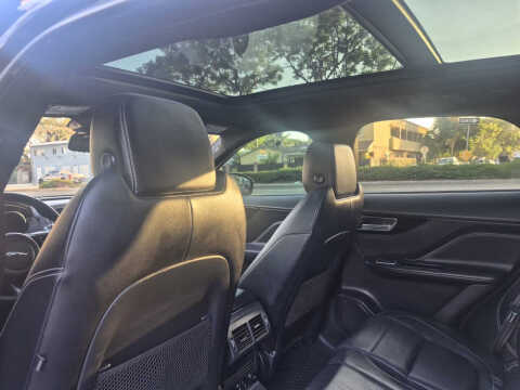 2017 Jaguar F-PACE S