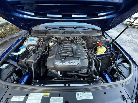 2017 Volkswagen Touareg V6 Wolfsburg