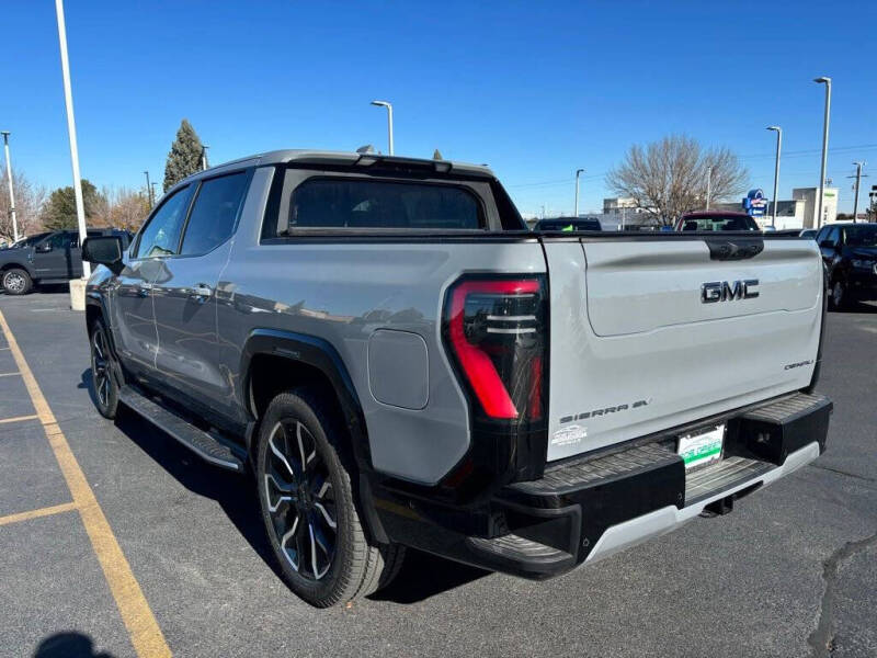 2024 GMC Sierra EV Denali Edition 1