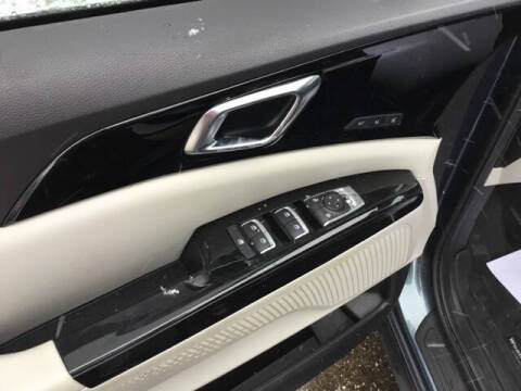 2024 Kia Carnival SX