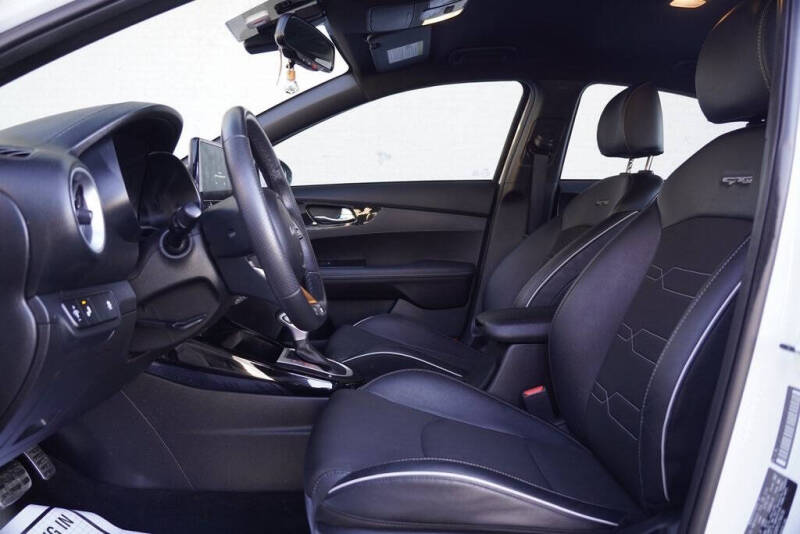 2023 Kia Forte GT-Line