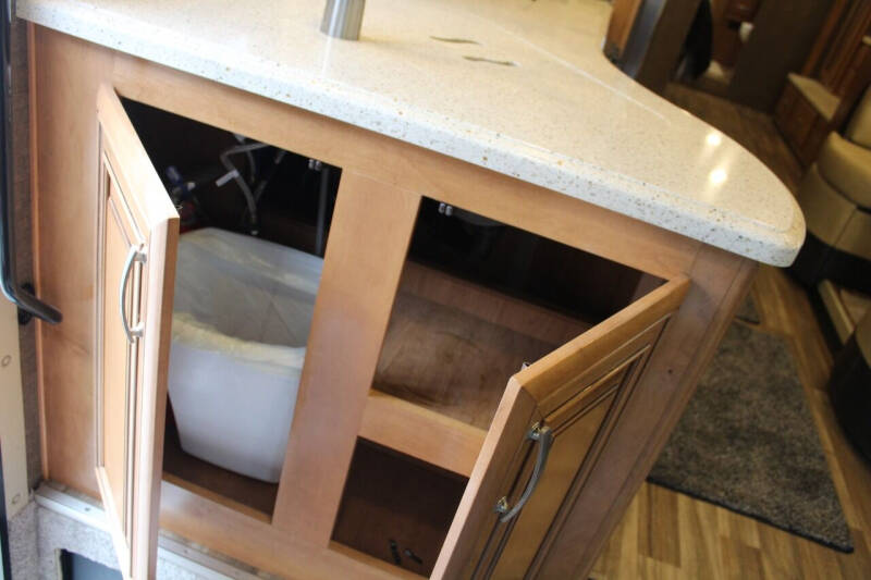 2018 Thor Motor Coach Palazzo 36.1