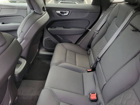 2026 Volvo XC60 B5 Core