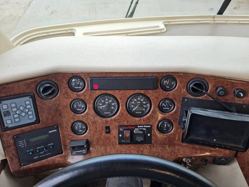 2004 Freightliner HEAVY DUTY-FREIGHTLINER
