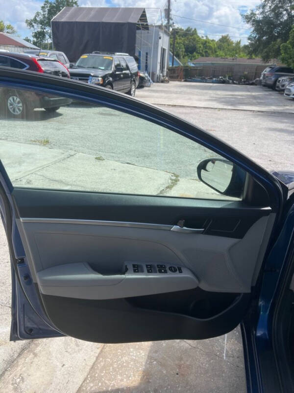 2019 Hyundai Elantra