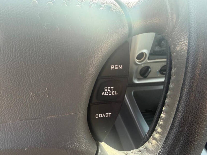 2005 Ford Explorer Sport Trac XLT