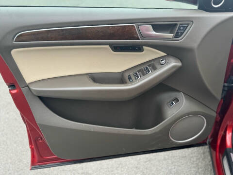 2015 Audi Q5 2.0T quattro Premium Plus