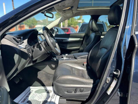 2019 Infiniti QX50 Essential